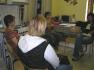 Logopedka Eva Šedivková poradila maminkám, jak na nejčastější vady řeči. Děti se během přednášky bavily v herně. (23. května 2008)