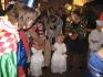 Na Pohádkový karneval přišla zhruba stovka dětí a rodičů. V programu plném písniček a soutěží si přišly na své nejen děti. (24. února 2008)