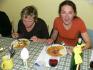 Zkušený kuchař David Jelen z restaurace Florian předvedl krok za krokem, jak připravit dobrou svíčkovou. Nechyběla ani ochutnávka. ( 22. května 2008) 